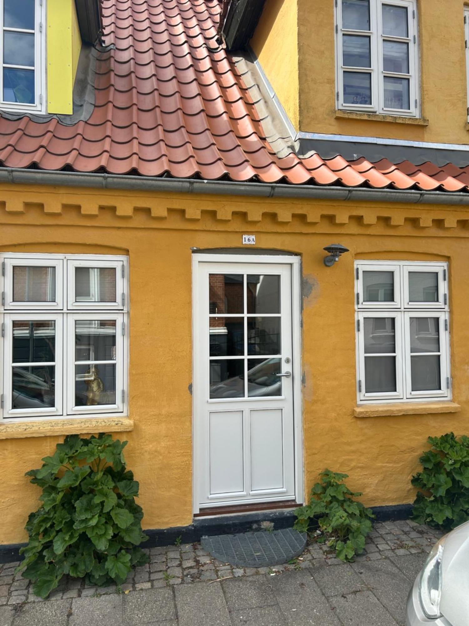 Vidunderligt Hus Med Gardhave - Midt I Centrum Brettevillesgade 16 A